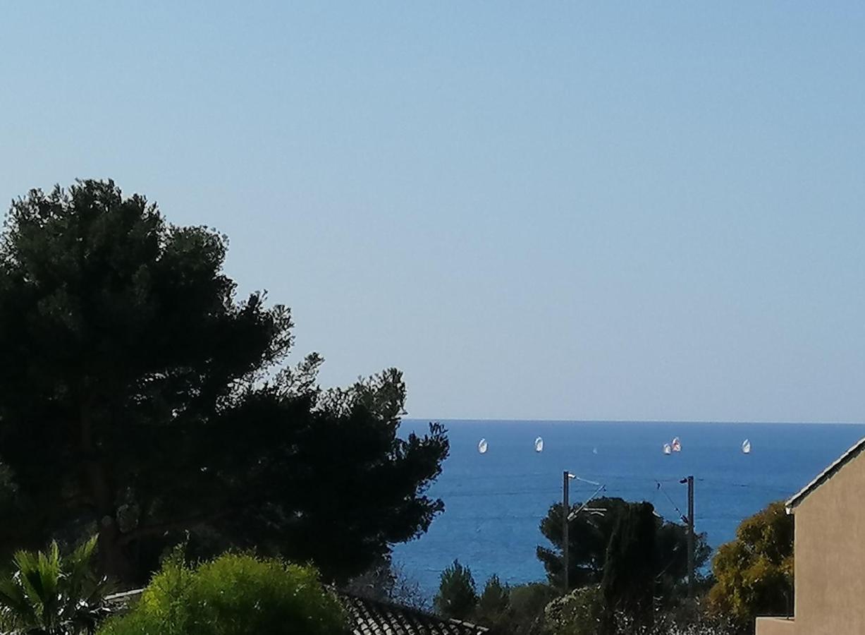 Sanary Les Gorguettes, Studio Avec Terrasse Vue Mer, A 10 Min A Pieds De La Plage Екстериор снимка